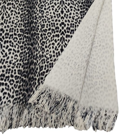 Rikka Women's Winter Scarf - Picture 5 of 10